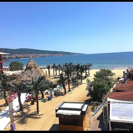 Hotel Largo Beach Pantai Sunny Bagian luar foto